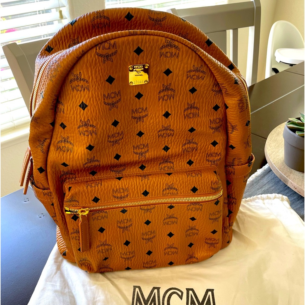 Large MCM backpack! NEW! 🔥